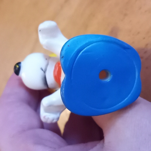 Snoopy Peanuts Toy Figure United Features Syndicate 1958 - 1966 Vintage - Picture 11 of 12